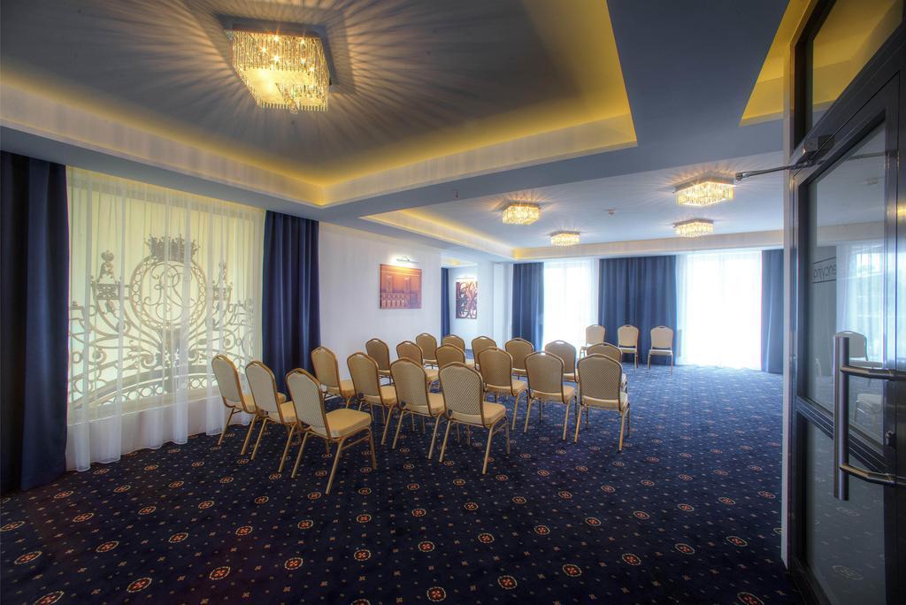 Hotel Łańcut Εξωτερικό φωτογραφία