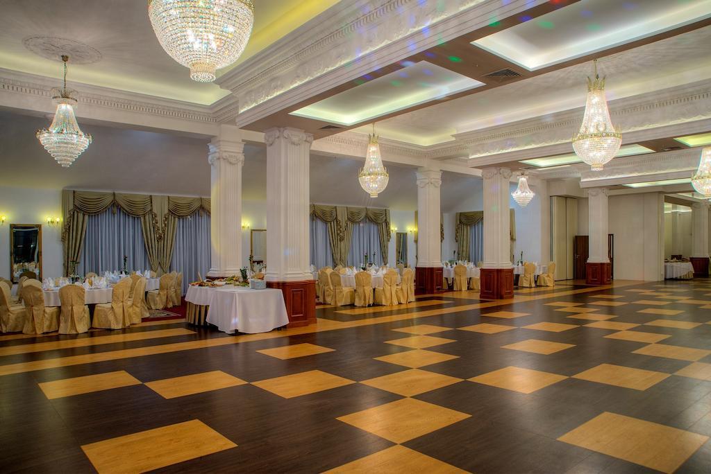 Hotel Łańcut Εξωτερικό φωτογραφία